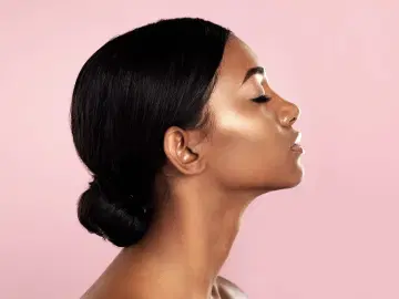 Quais são os cuidados rotineiros com a pele negra?