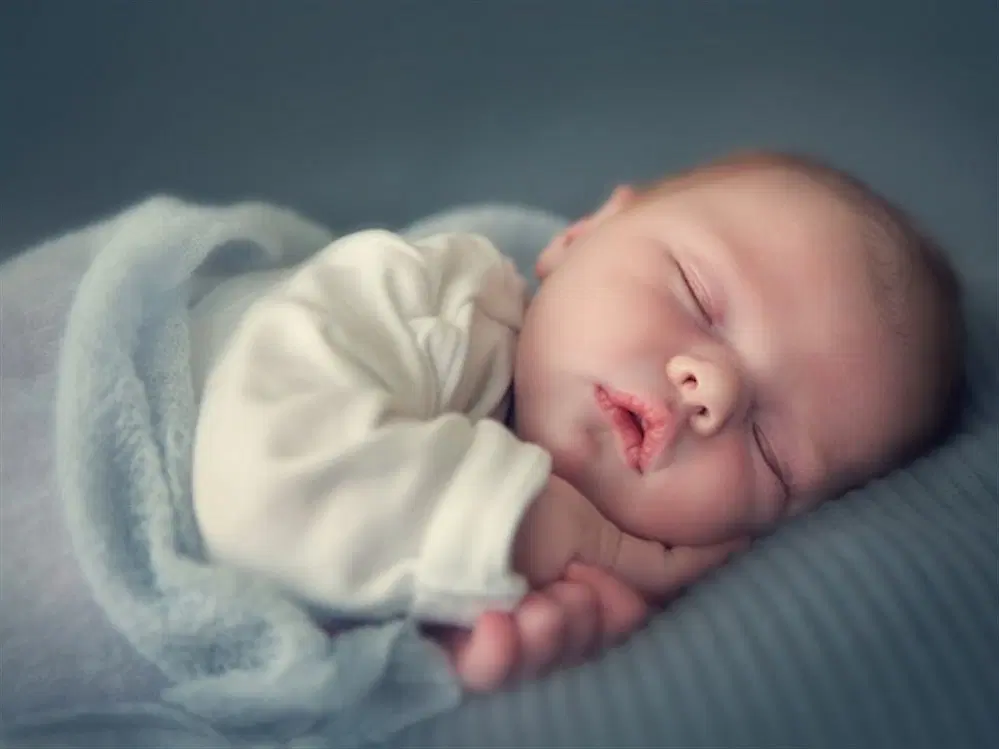 Quais cuidados ter na hora de visitar um bebê?