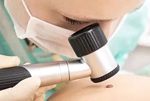 Dermatologia Clínica