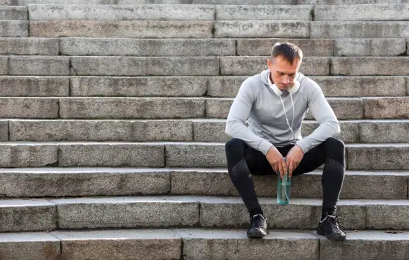 Falta de ar ao subir escadas: sinal de problema pulmonar?