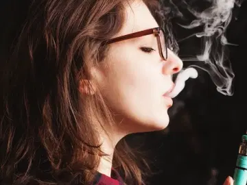 A relação entre tabagismo, câncer e juventude