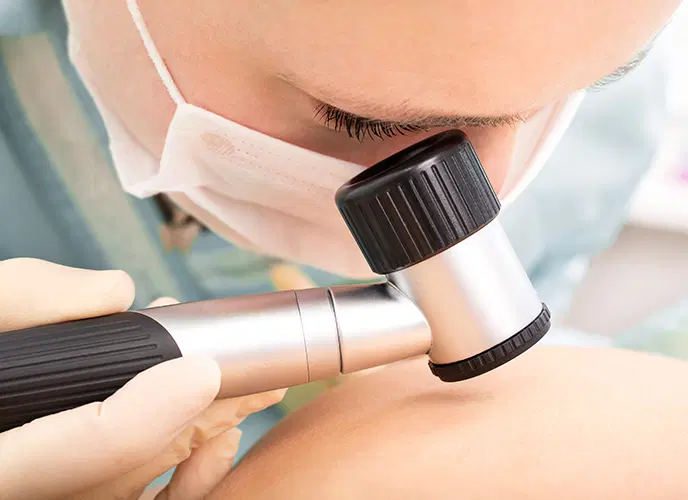Dermatologia Clínica