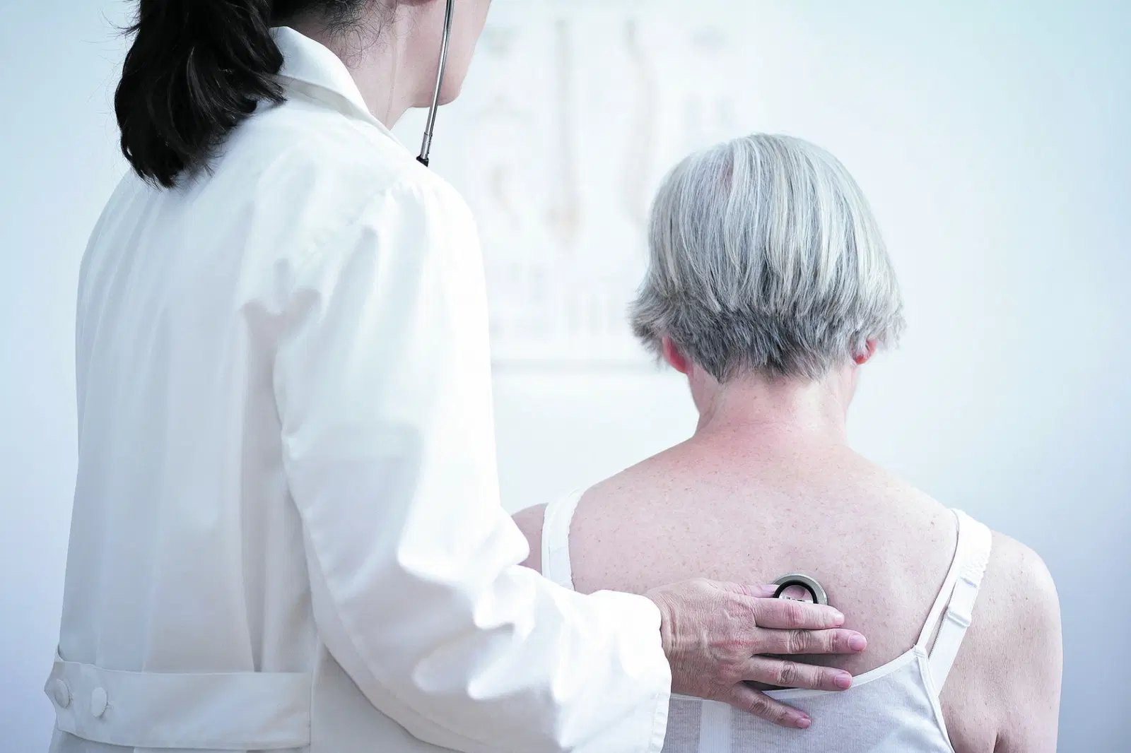 Dia Mundial da Pneumonia – Conheça mais sobre a doença que afeta os pulmões e pode levar ao óbito