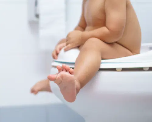 Infecção urinária em crianças: por que ocorre e como os pais devem lidar?