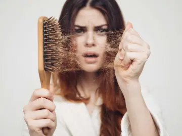 O que está por trás da queda de cabelo?