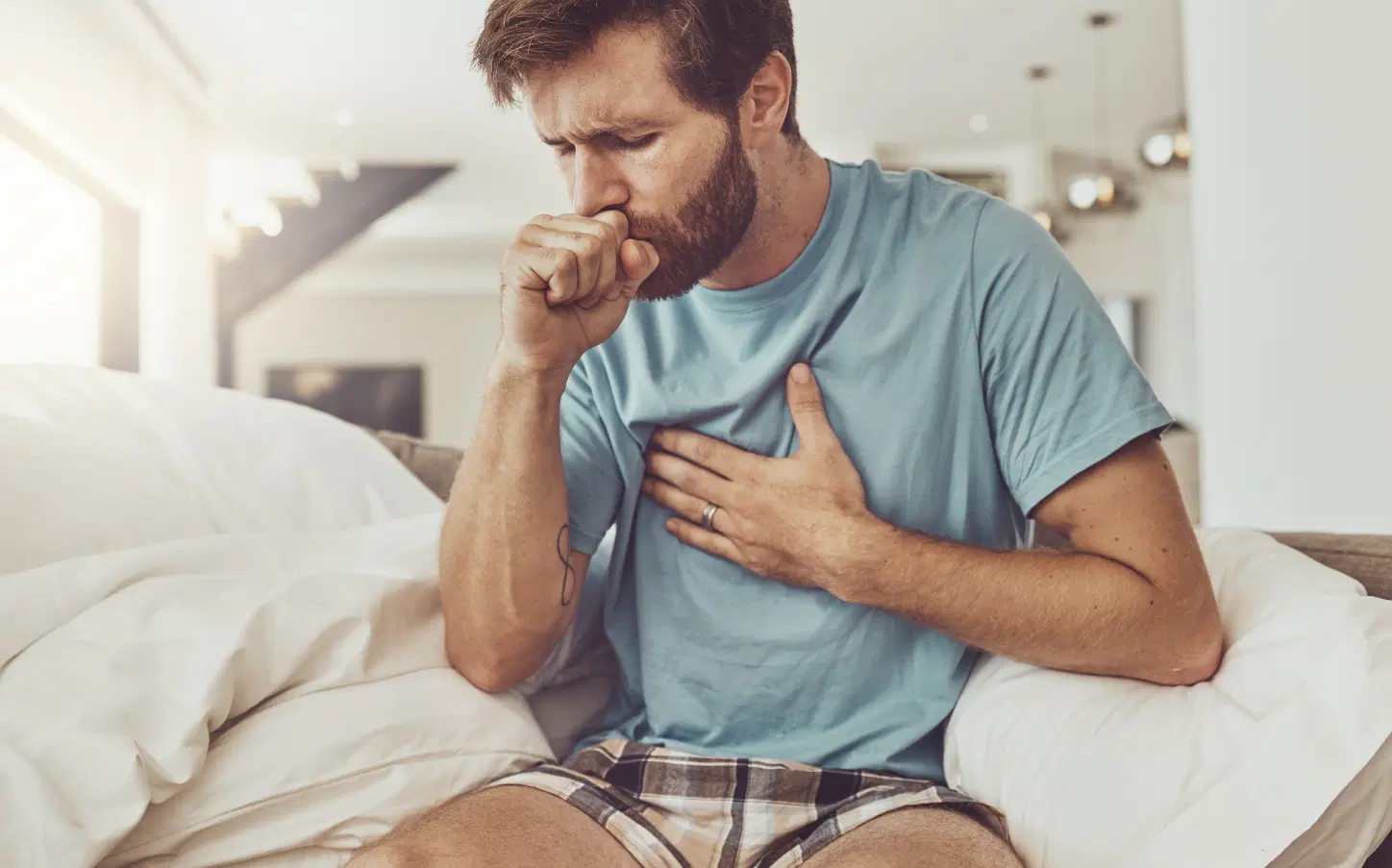 Quais as diferenças entre pneumonia e tuberculose?