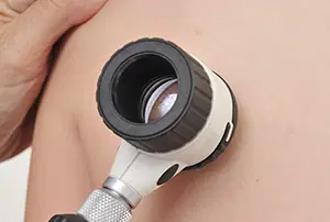 Dermatologia Clínica