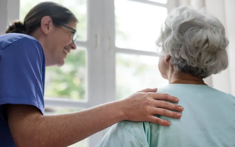 Endoscopia em pacientes idosos: cuidados especiais e riscos