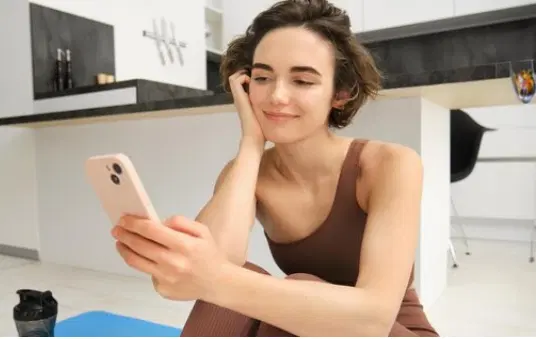 A influência das redes sociais na busca por cirurgias plásticas