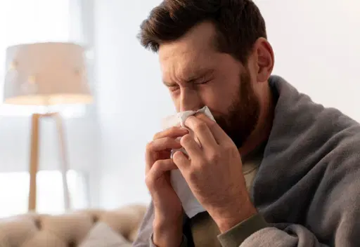 Alergias respiratórias x vida moderna: como poluição, telas e rotina urbana afetam nariz, garganta e ouvidos