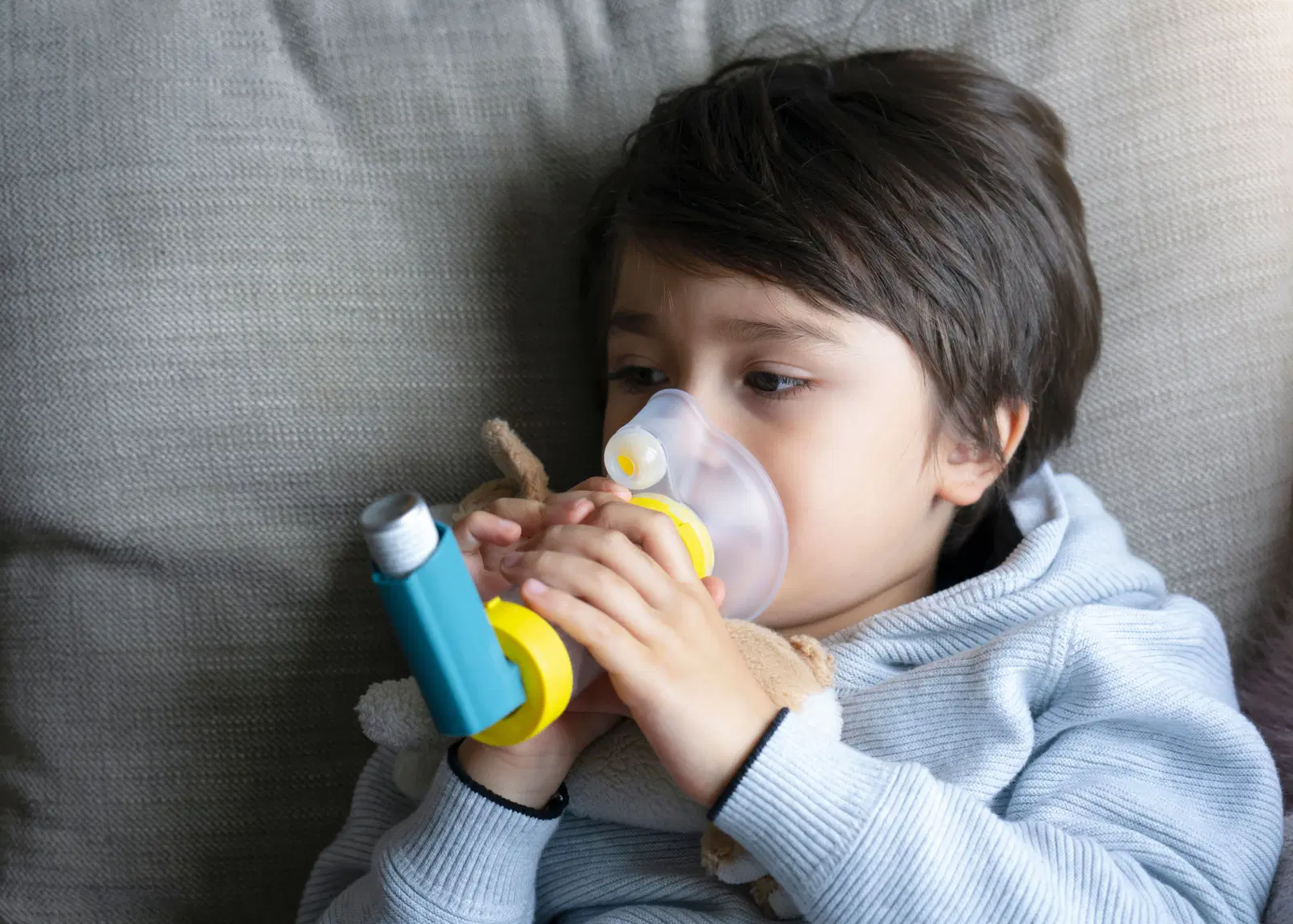 Como identificar a asma infantil: sinais, sintomas e cuidados