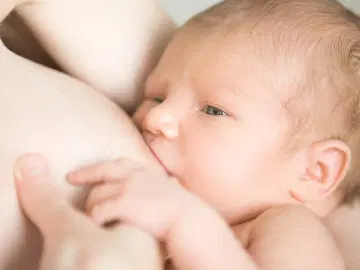 Por que é tão importante amamentar o bebê na primeira hora de vida?