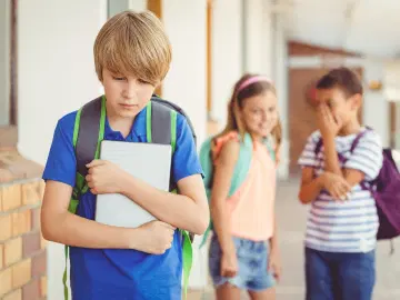 Quais são os passos para combater o bullying?